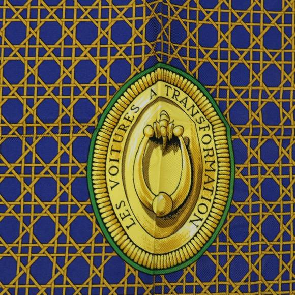 HERMES Scarves - Picture 13 of 16